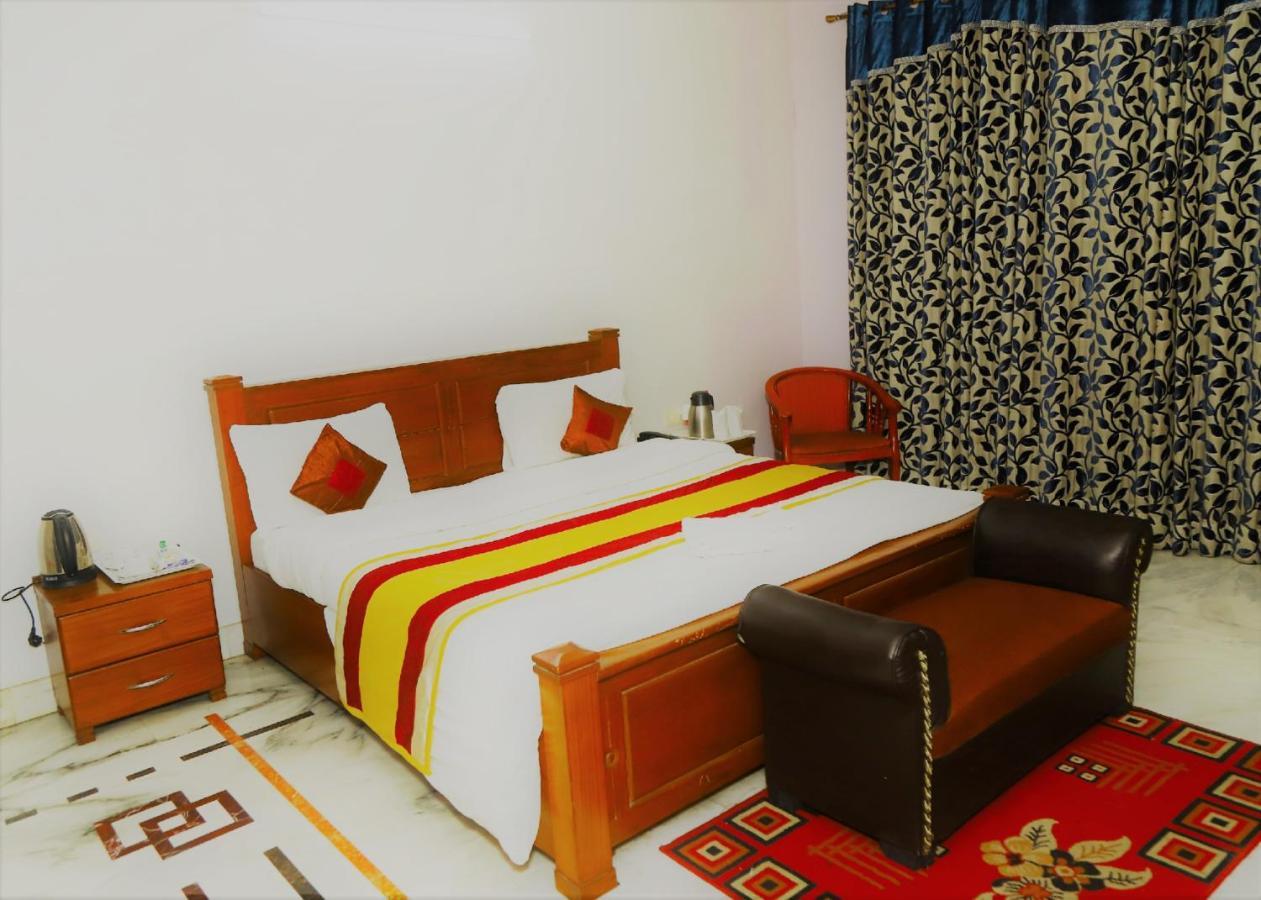 Angel Nri B&B Grander Noida Exterior foto