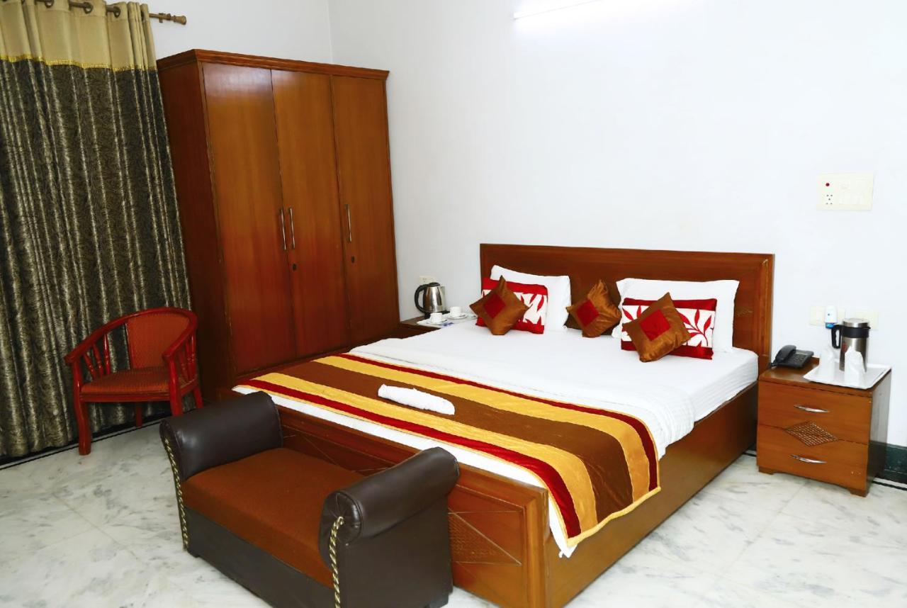 Angel Nri B&B Grander Noida Exterior foto