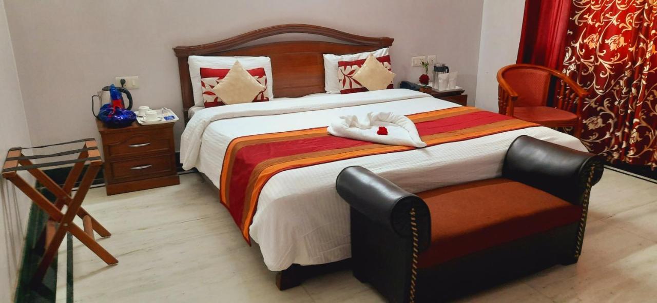 Angel Nri B&B Grander Noida Exterior foto