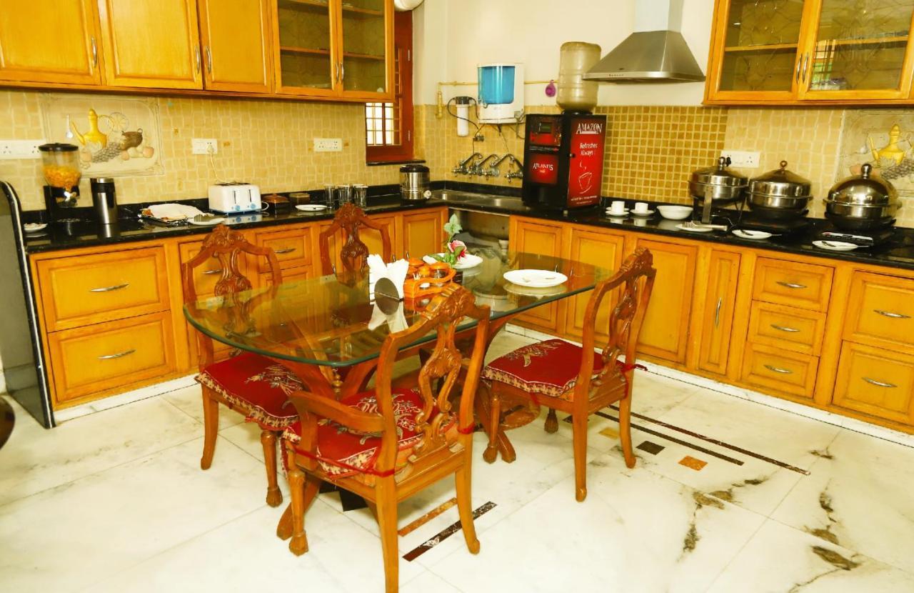 Angel Nri B&B Grander Noida Exterior foto