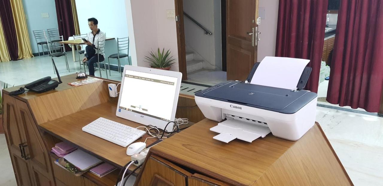 Angel Nri B&B Grander Noida Exterior foto