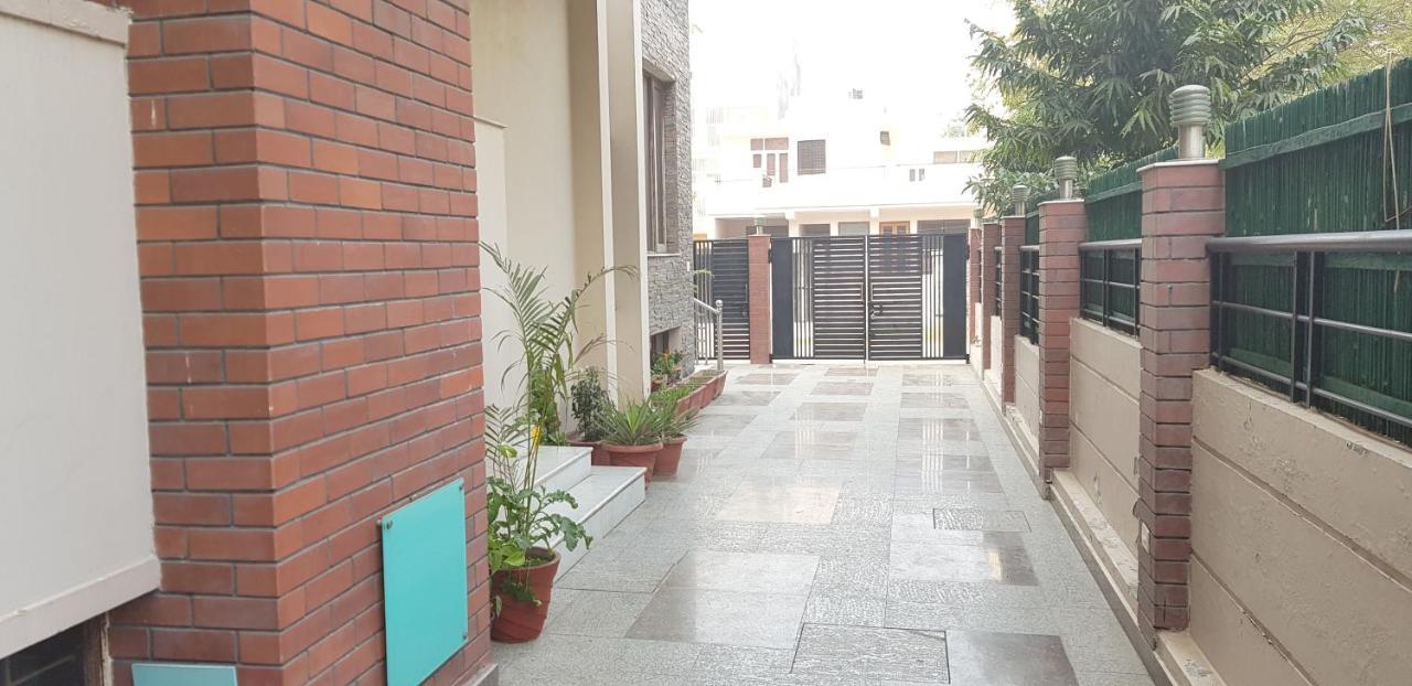 Angel Nri B&B Grander Noida Exterior foto