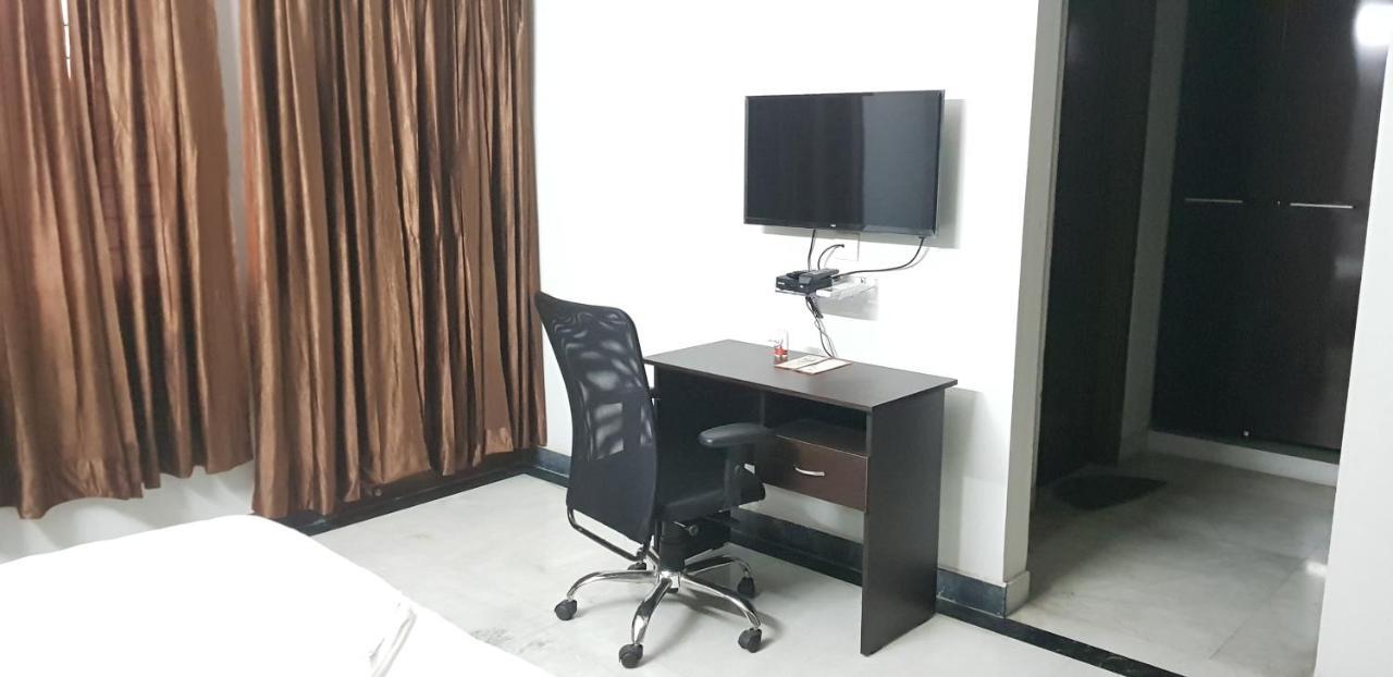 Angel Nri B&B Grander Noida Exterior foto